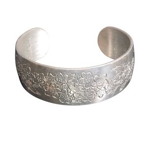 Samuel Kirk & Son Pewter 900-7 Vintage Larkspur Etched Pewter Cuff Bracelet